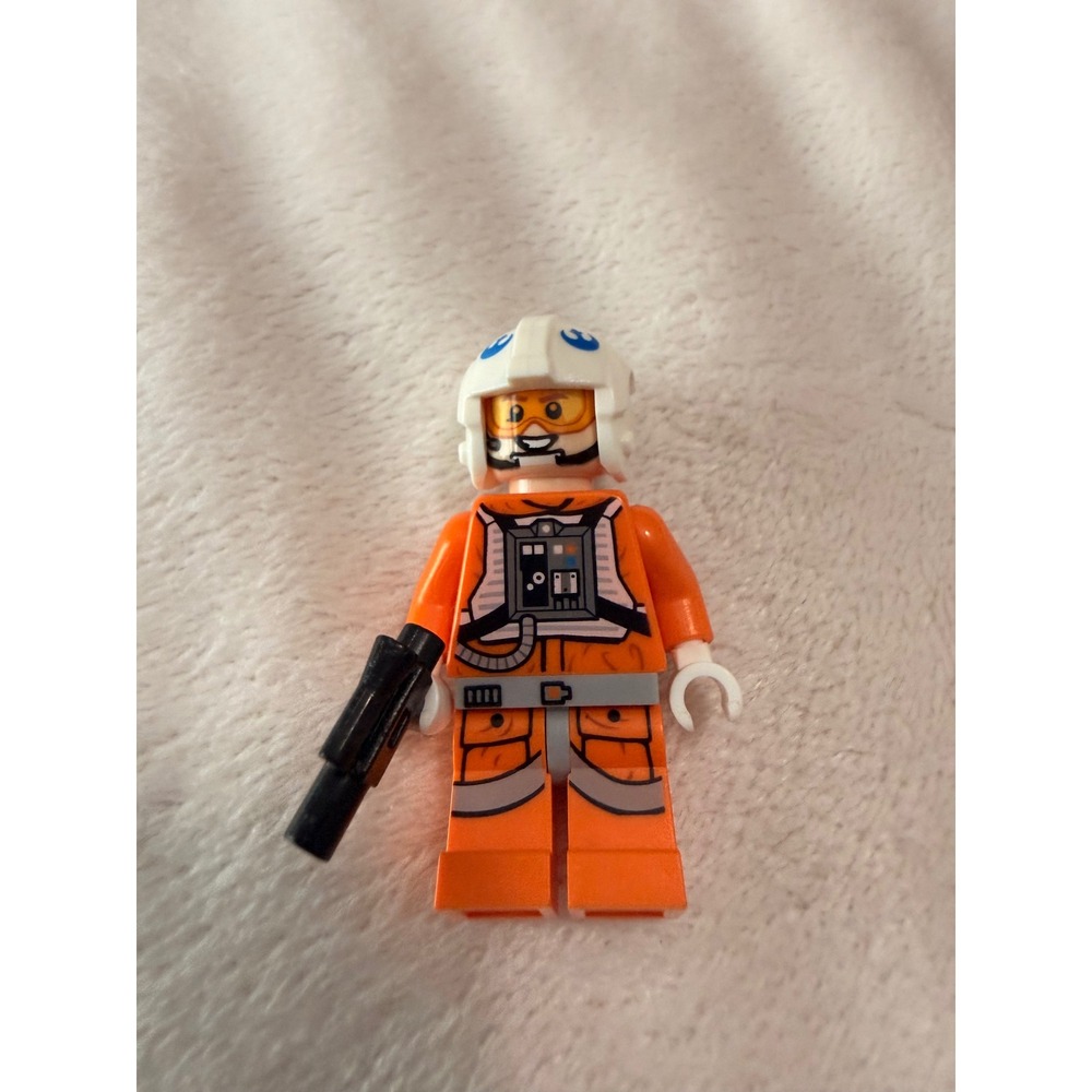 LEGO Star Wars Luke Skywalker X-Wing Pilot Minifigure Orange Flight Suit Helmet